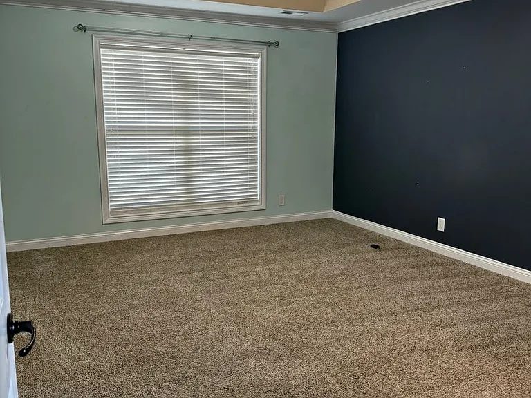 1701 Winterhaven Ct — Photo 13
