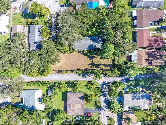 3rd image of 2400 NE 184th St