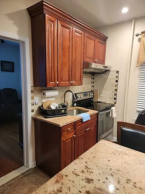 Rented by CCR Realty LLC | media 2