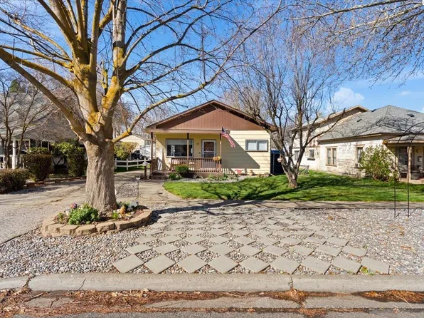 819 Main St, Prosser, WA 99350