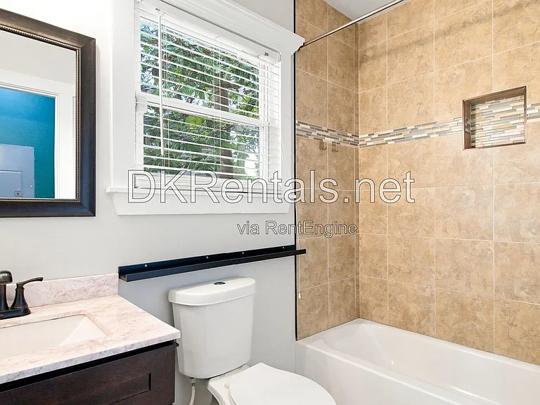 1845 Vesta Ave — Photo 14