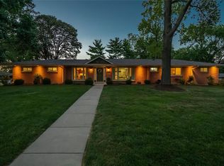 11947 Rocky Dr, Saint Louis, MO 63141