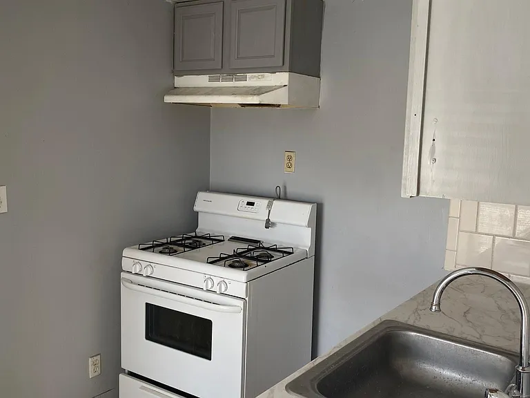7 Manchester St #3 — Photo 4