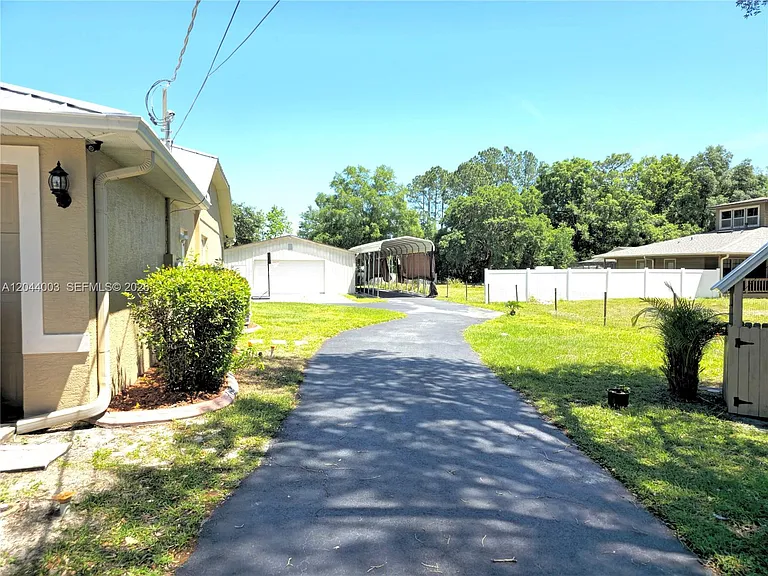 27015 Golden Meadow Dr — Photo 7