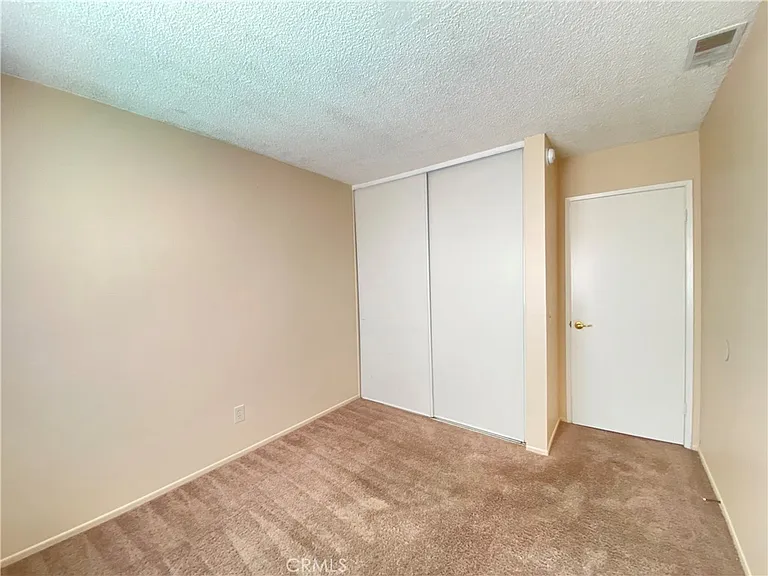 12044 Champlain St — Photo 18
