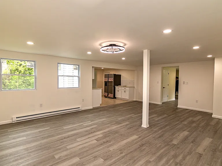 174 Sand Spring Rd — Photo 9