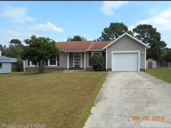 6924 Skyhawk Dr, Fayetteville, NC 28314