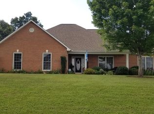 1422 Andera Dr, Maryville, TN 37801