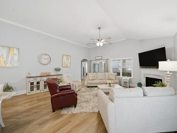 225 Tweng Trl, Lexington, SC 29072