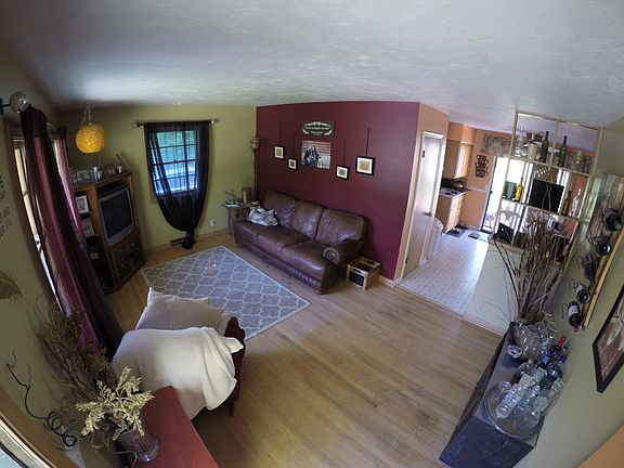 4th image of 6515 Lexington Ave