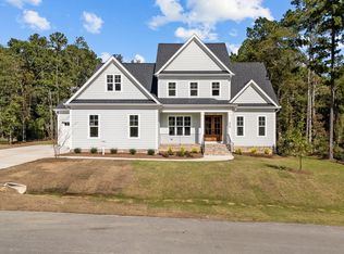 825 Crimson Rdg, Fuquay Varina, NC 27526
