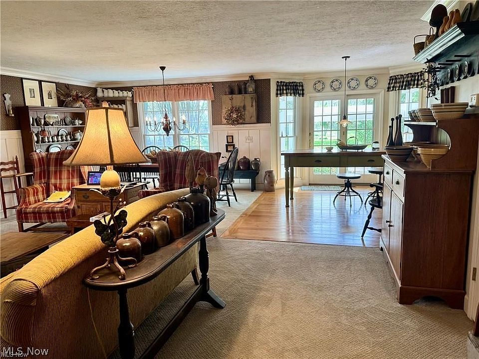 **「RT-1169882294」（13500円）** 7409 State Route 60, Wakeman, OH 44889 | Zillow