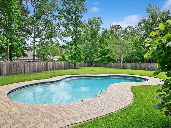 4th image of 1338 Woodmere Dr