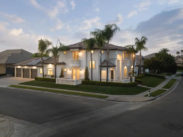 10743 N Baird Ave, Fresno, CA 93730