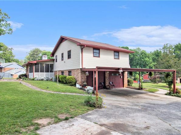 3510 Spring Valley Blvd, College Park, GA 30349