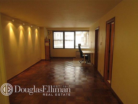 5th image of 305 E 40th St APT 2B