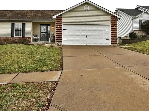 2336 Eagle Forest Dr, Saint Charles, MO 63303