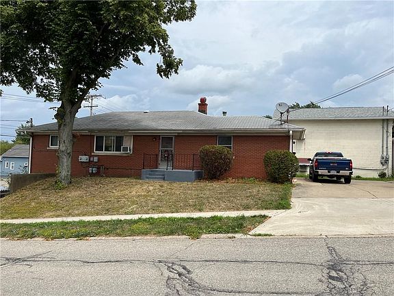 3rd image of 1001 E 38th St