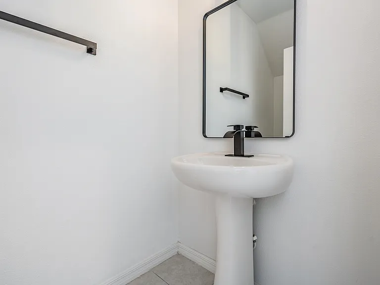 1/2 bath (downstairs)