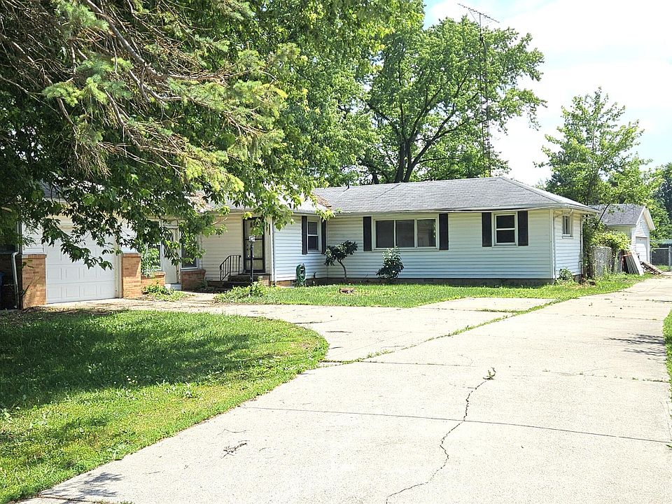 1st image of 26658 Fort Meigs Rd