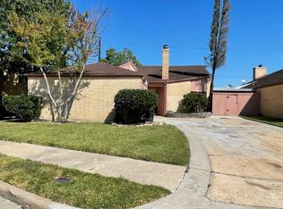 10846 Kirktown Dr, Houston, TX 77089