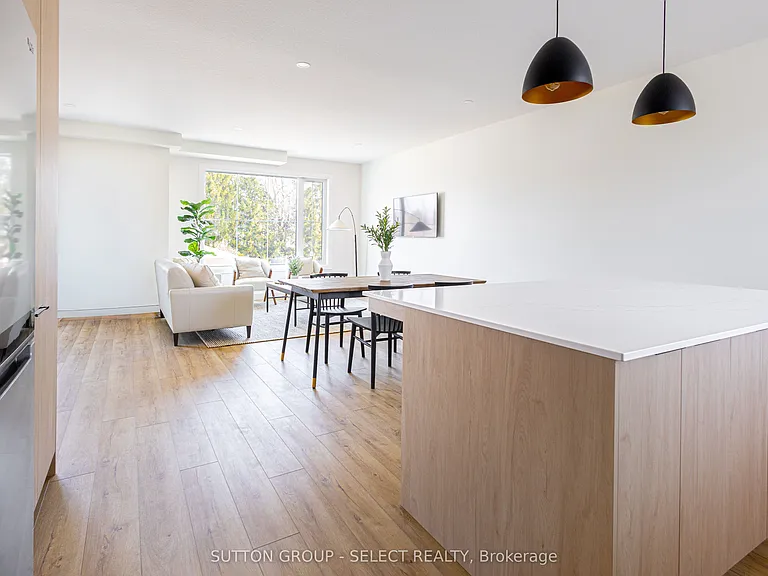 233 Upper Queen St #6 — Photo 13