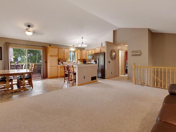 5th image of 38139 Hemingway Ave