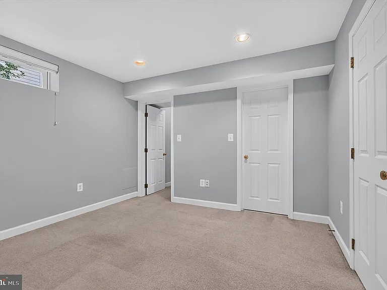 25670 S Village Dr — Photo 43