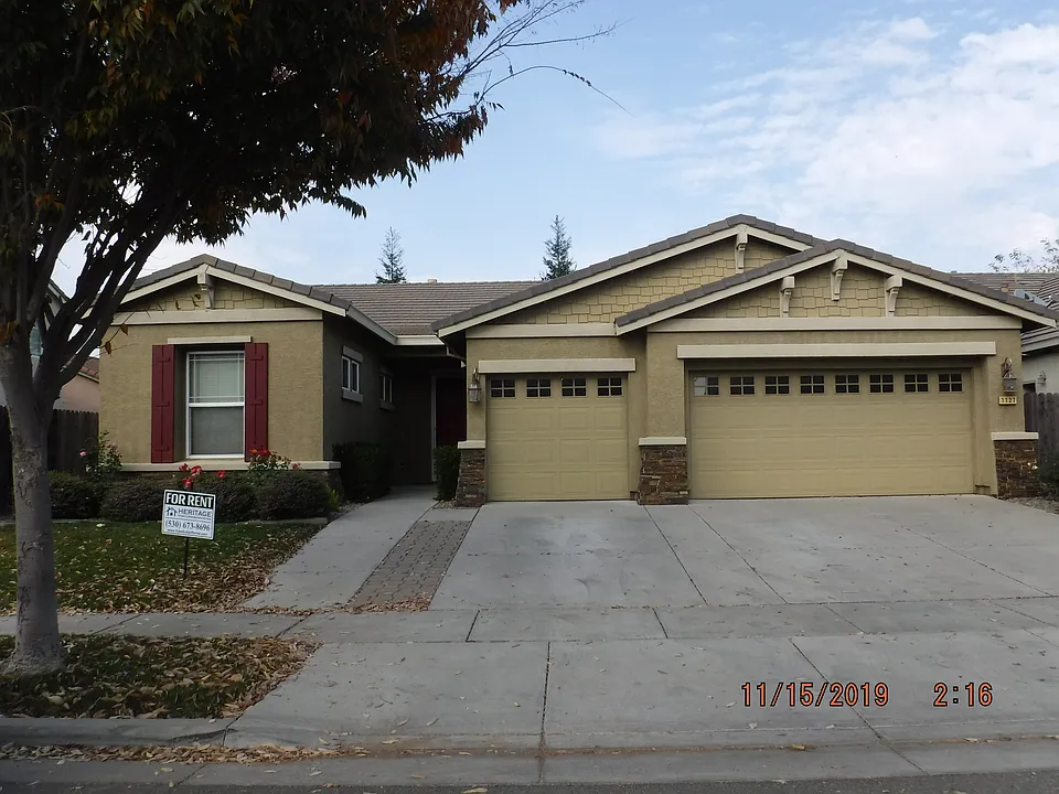 1127 Manchester Way