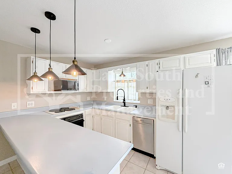 7935 Chase Rd — Photo 7