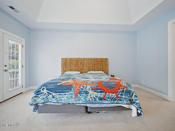 3rd image of 106 Gregg Court