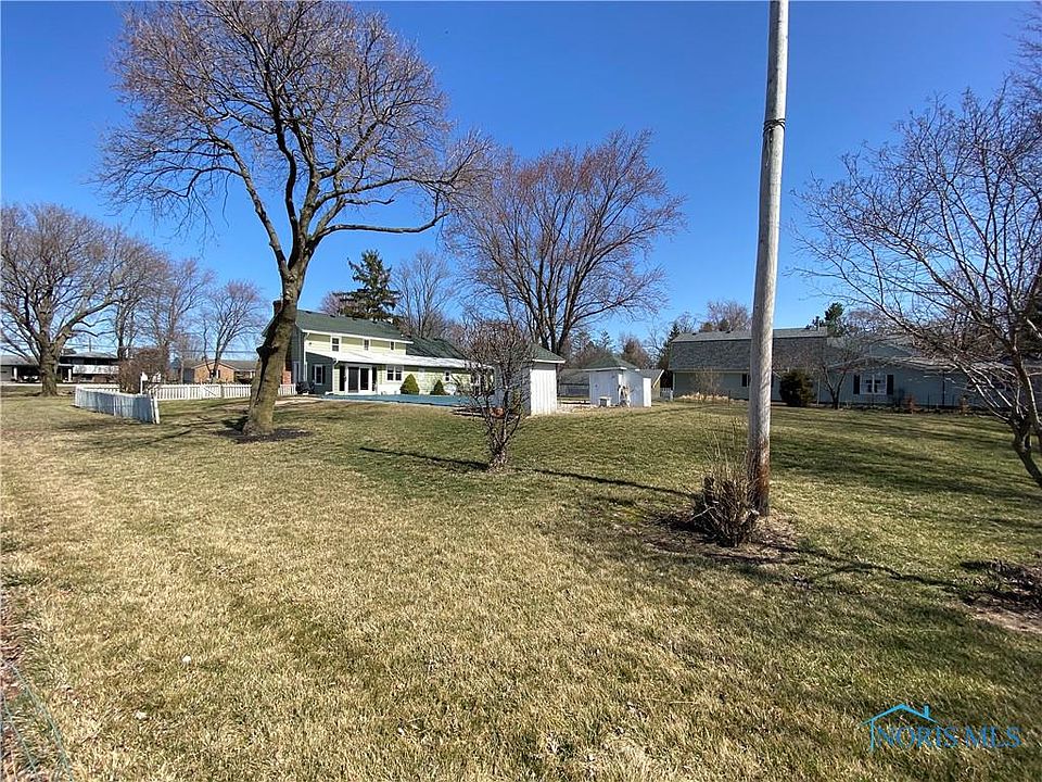 2nd image of 15957 Five Point Rd