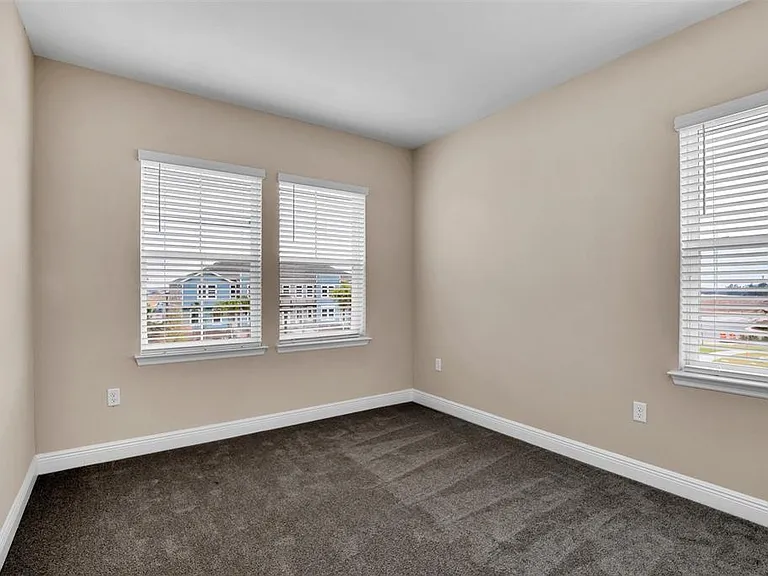 2953 Voyager Ave — Photo 21