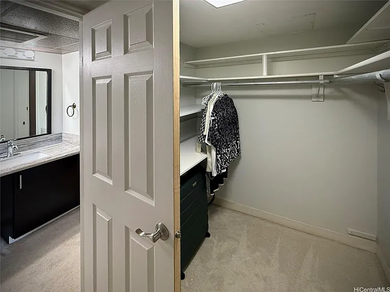 1650 Ala Moana Blvd #1613 — Photo 6