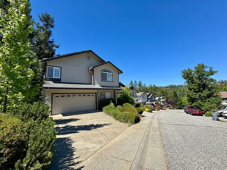 245 Incline Dr — Photo 2
