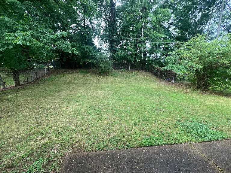 222 Burch Rd — Photo 19