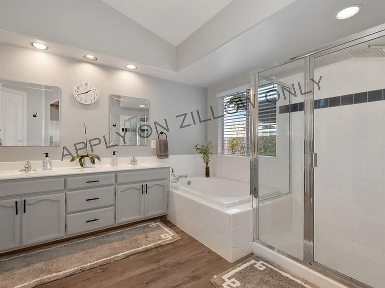 3319 Chapelle Dr — Photo 26