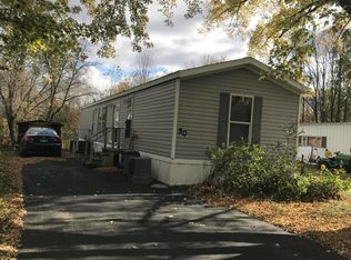 50 Bluebird Rdg, Watertown, WI 53098