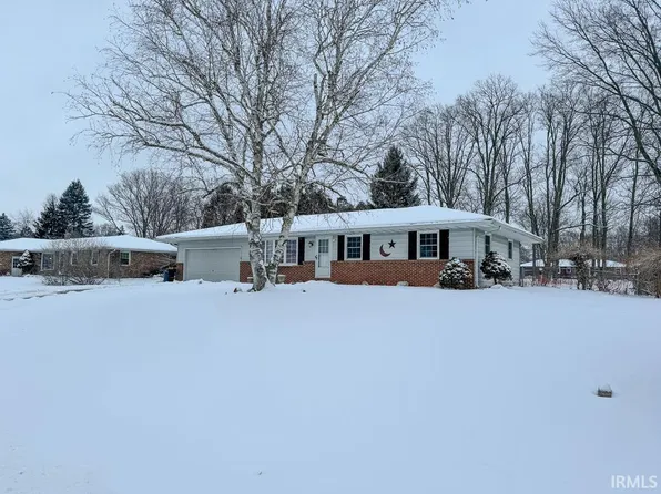 57426 Horseshoe Ct, Goshen, IN 46528