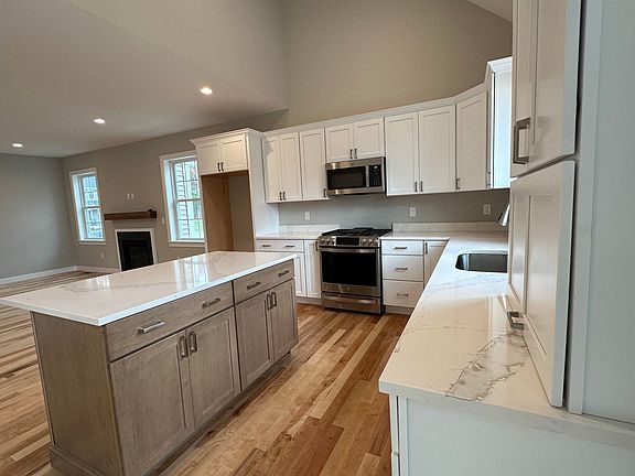 2nd image of 41 Clover Lane Lot 99