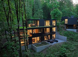 428 NW Royal Blvd, Portland, OR 97210