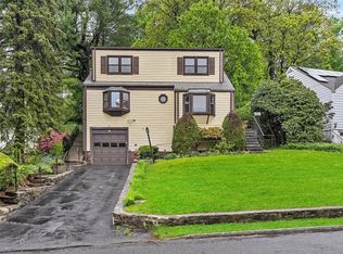 16 Garretson Rd, White Plains, NY 10604