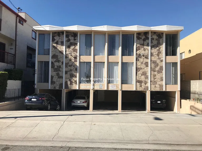 943 N Louise St — Photo 11