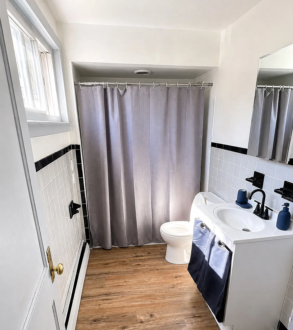 1 bed, $1,580 — Photo 2