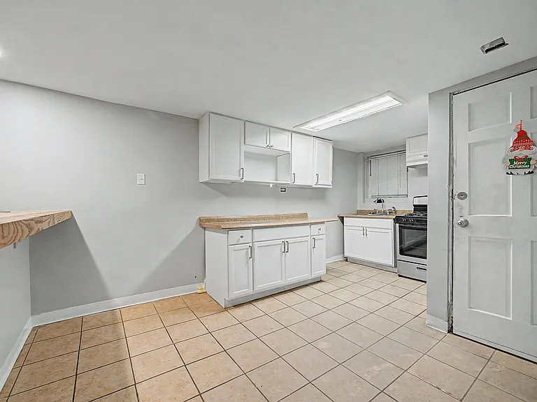 2208 N Kostner Ave #1 — Photo 5
