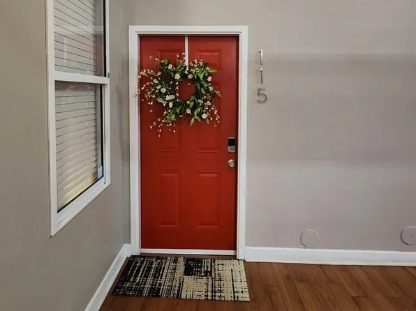 201 S Hoskins Rd APT 115, Charlotte, NC 28208