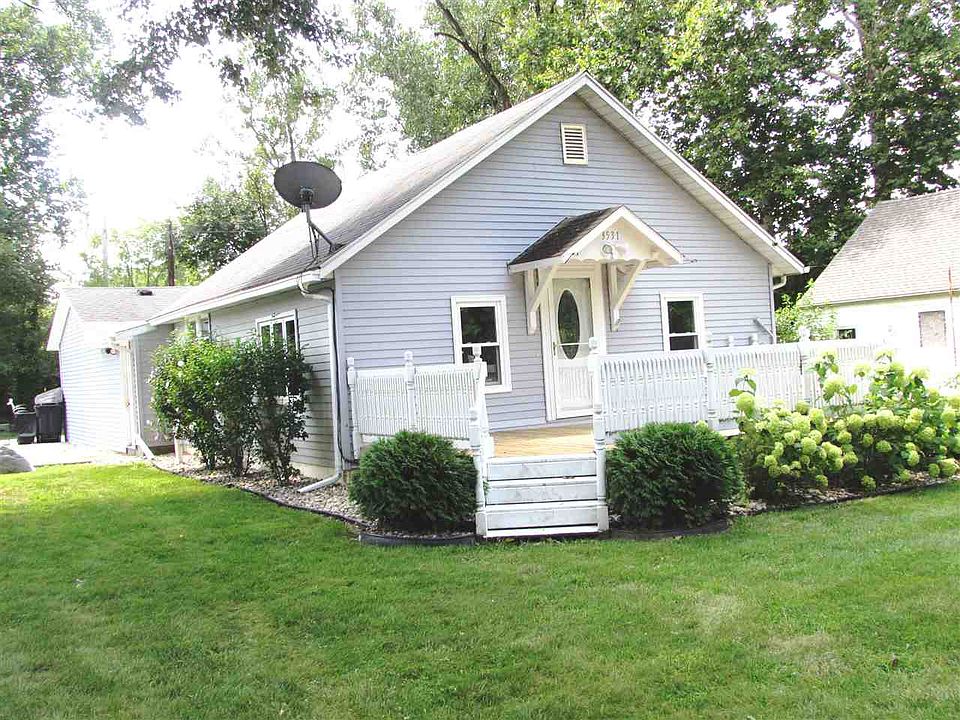1st image of 3531 W Maple Dr-57