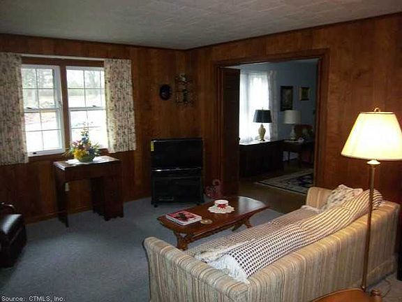 5th image of 220 Pickett Rd