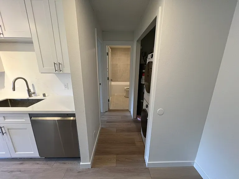 831 126th Pl NE #D306 — Photo 2