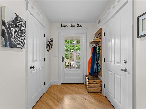 3rd image of 57 School St #4